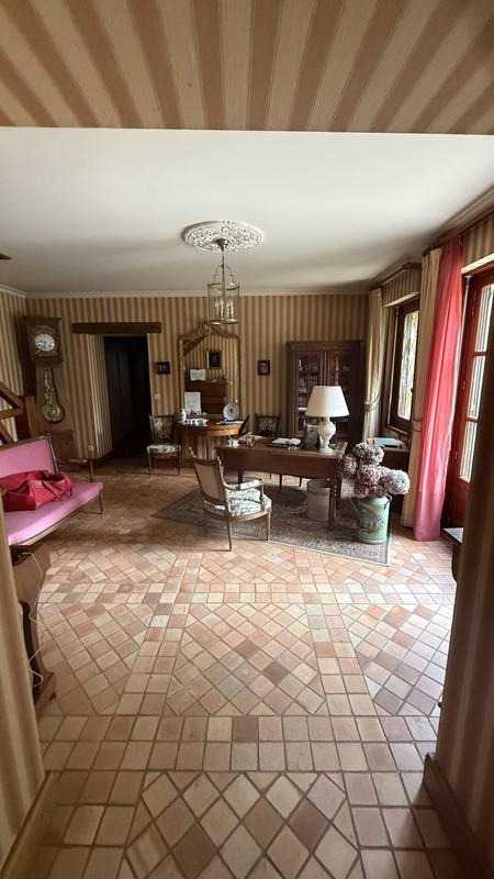 Maison traditionnelle - 178 m² - 7 pièces