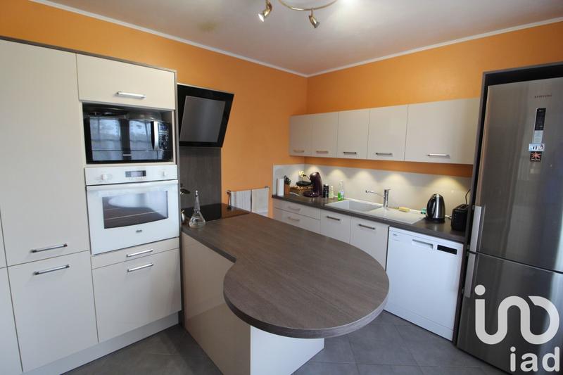 Maison - 192 m² - 11 pièces