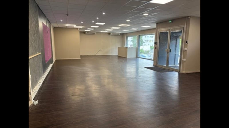 Local d'activité / Entrepôt - 322 m²