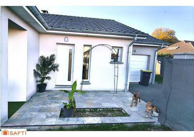 Maison - 98 m² - 4 pièces