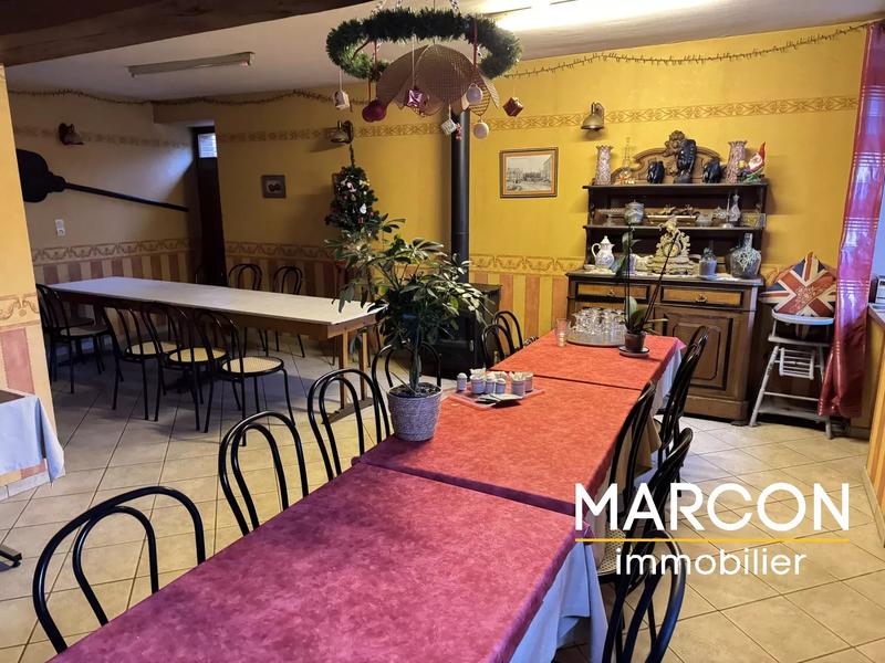 Maison de village - 300 m² - 9 pièces