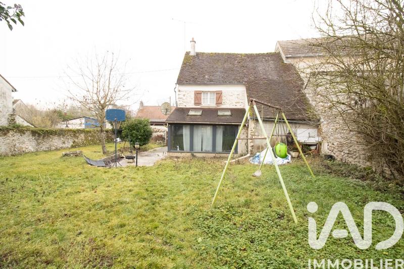 Maison - 95 m² - 5 pièces