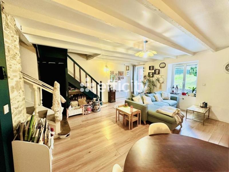 Maison - 120 m² - 7 pièces