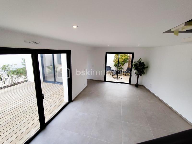 Maison traditionnelle - 142 m² - 5 pièces