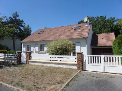 Maison - 99 m² - 5 pièces