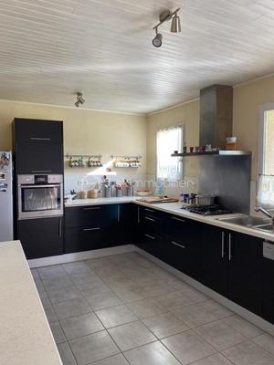 Pavillon - 110 m² - 6 pièces