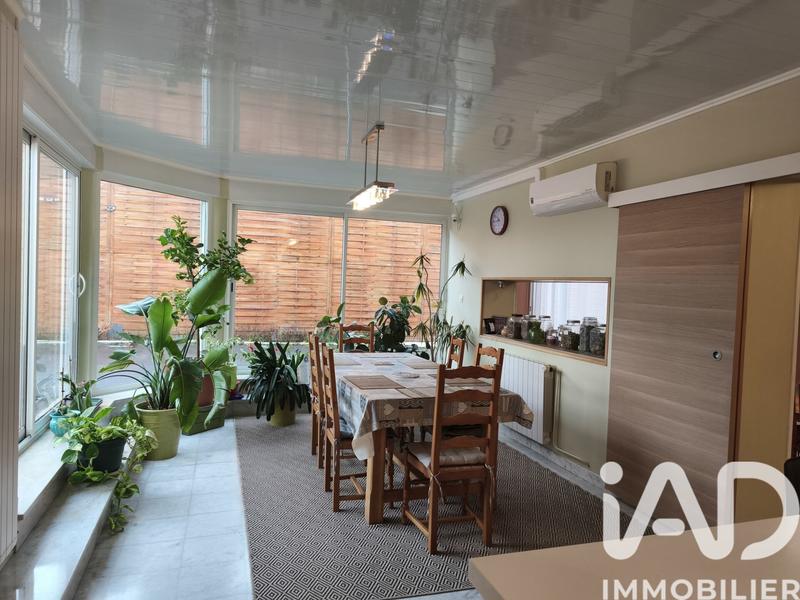 Maison - 293 m² - 10 pièces