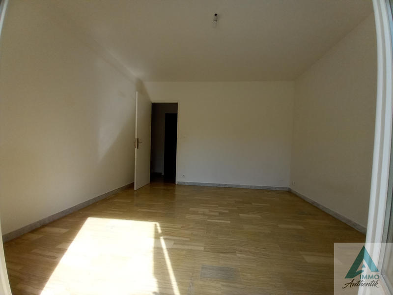 Appartement - 108 m² - 5 pièces