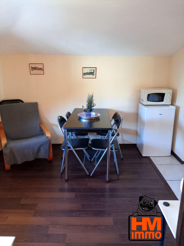 Maison - 300 m² - 15 pièces