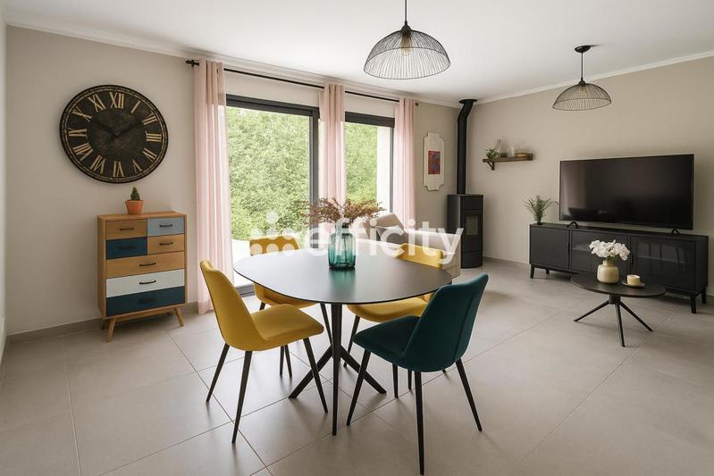 Maison - 80 m² - 3 pièces