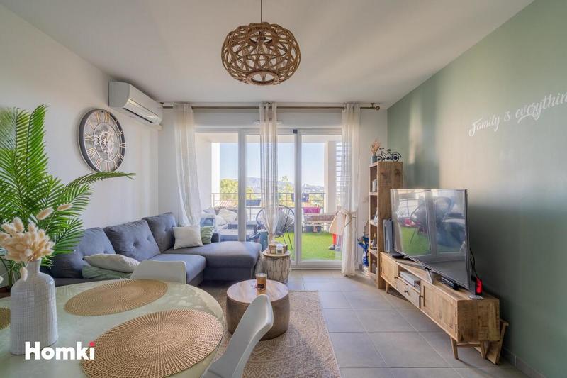 Appartement - 75 m² - 4 pièces