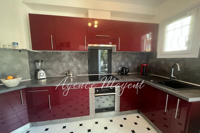 Appartement - 121 m² - 4 pièces