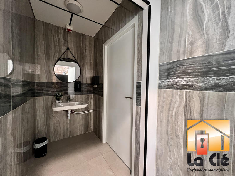 Local commercial - 80 m²