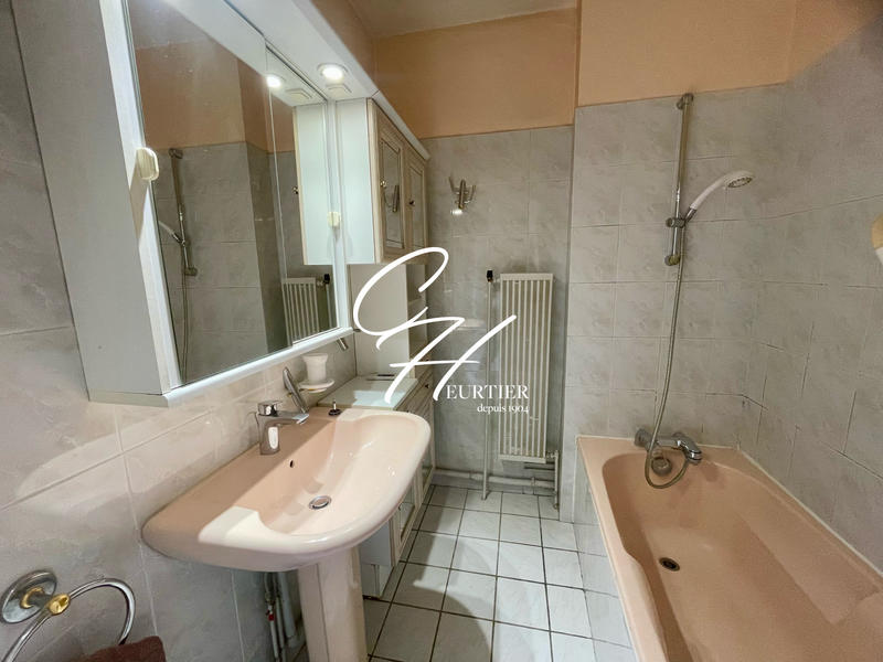 Appartement - 74 m² - 4 pièces