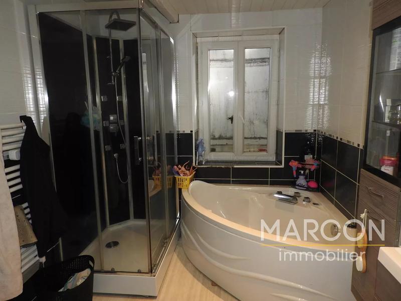 Maison - 97 m² - 4 pièces