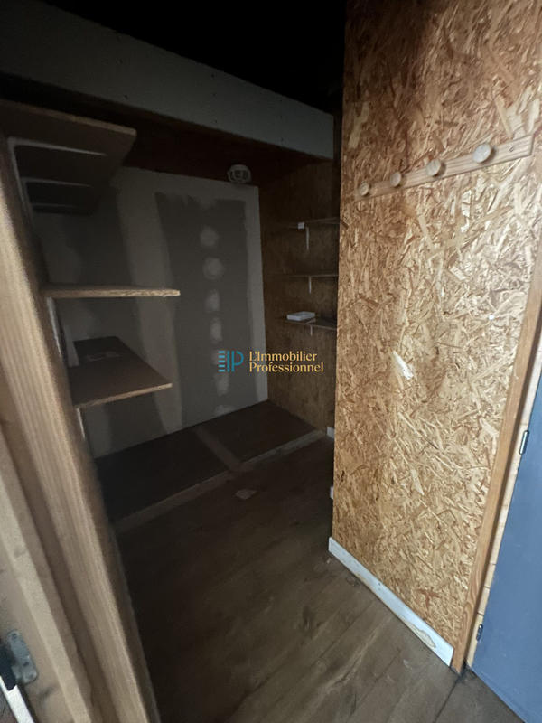 Local commercial - 90 m² - 2 pièces