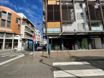 Local commercial - 96 m²