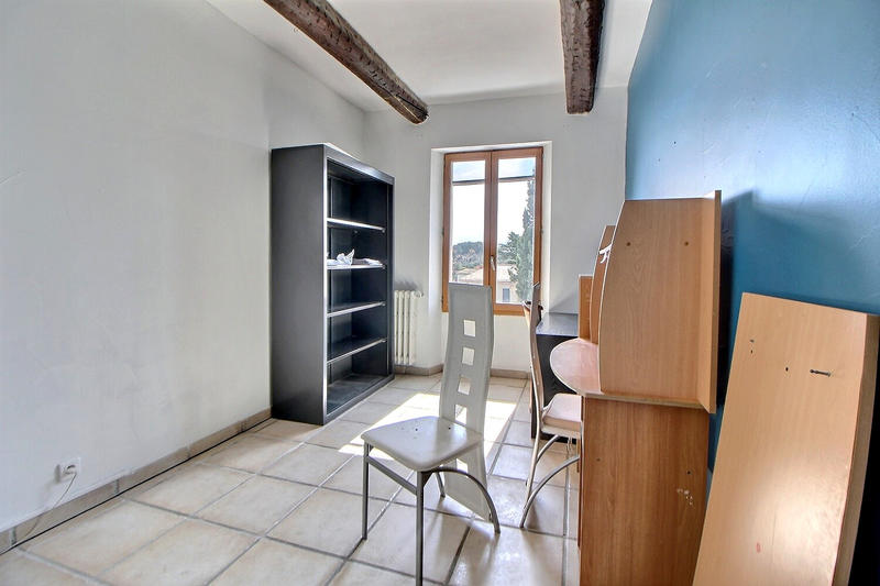 Maison - 277 m² - 14 pièces