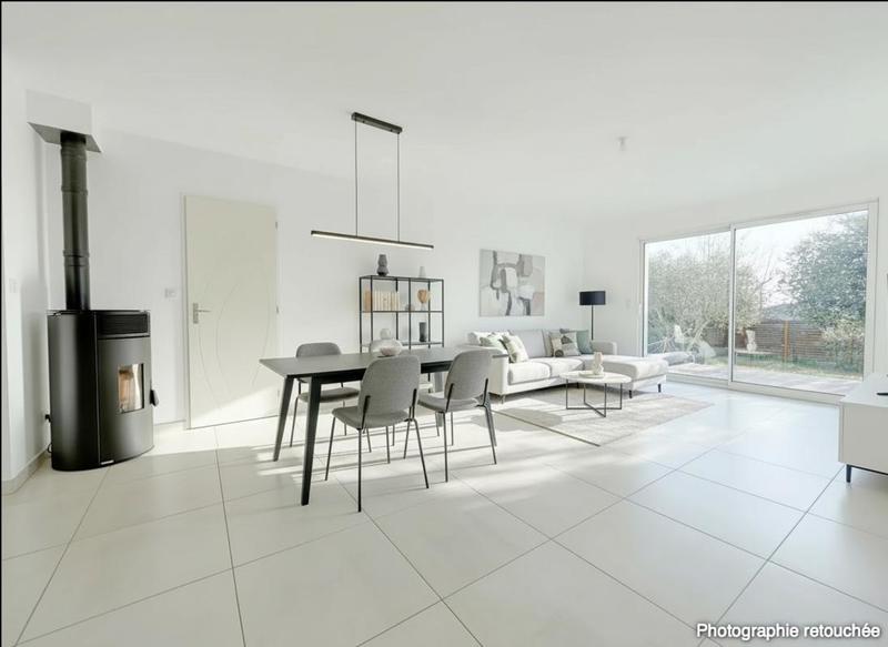 Maison - 93 m² - 5 pièces