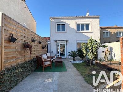 Maison - 95 m² - 5 pièces