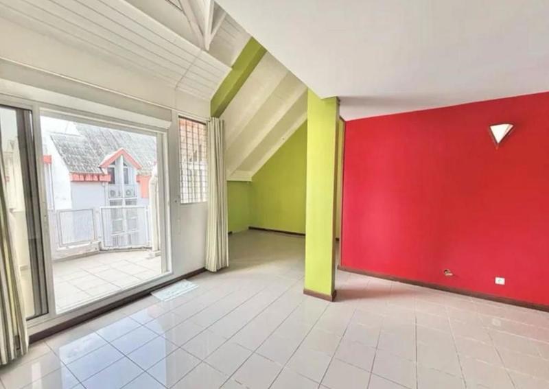 Appartement - 140 m² - 5 pièces