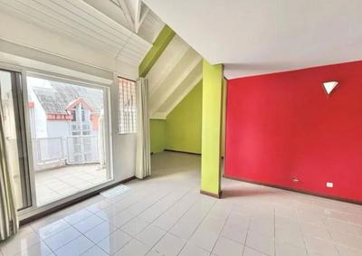 Appartement - 140 m² - 5 pièces