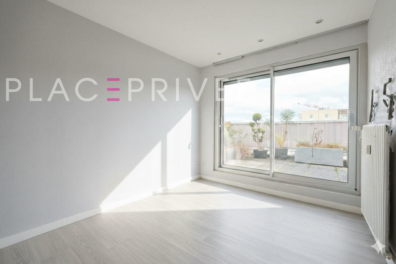 Appartement - 81 m² - 3 pièces