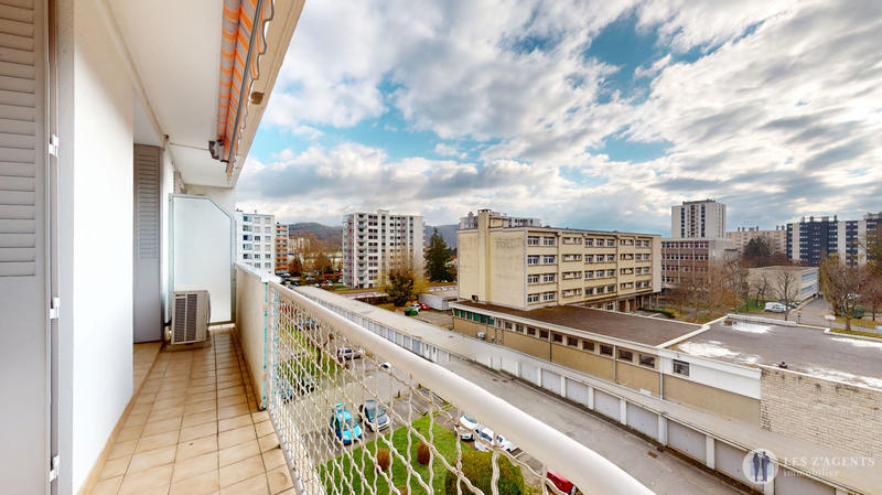 Appartement - 65 m² - 4 pièces