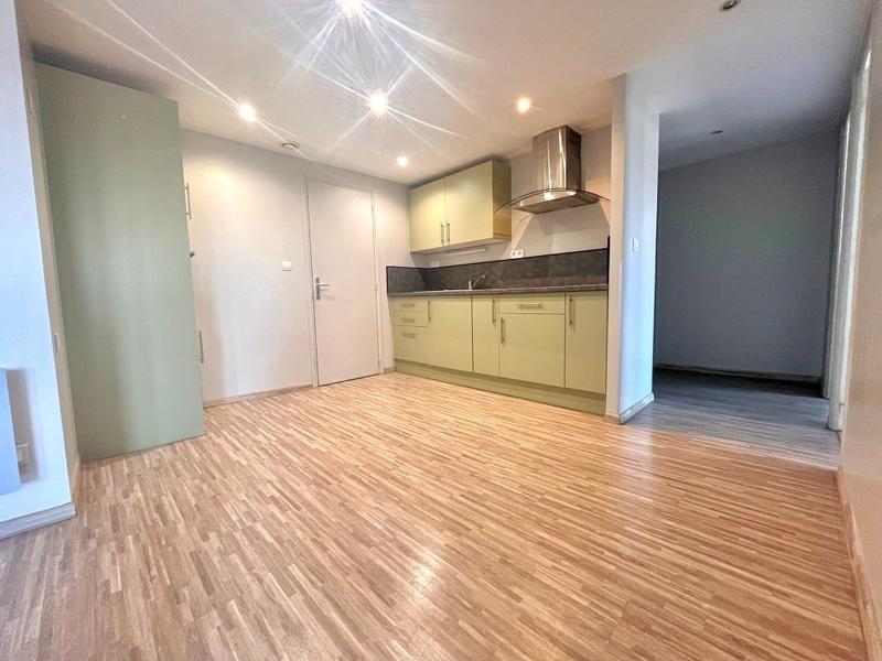 Loft - 92 m² - 4 pièces