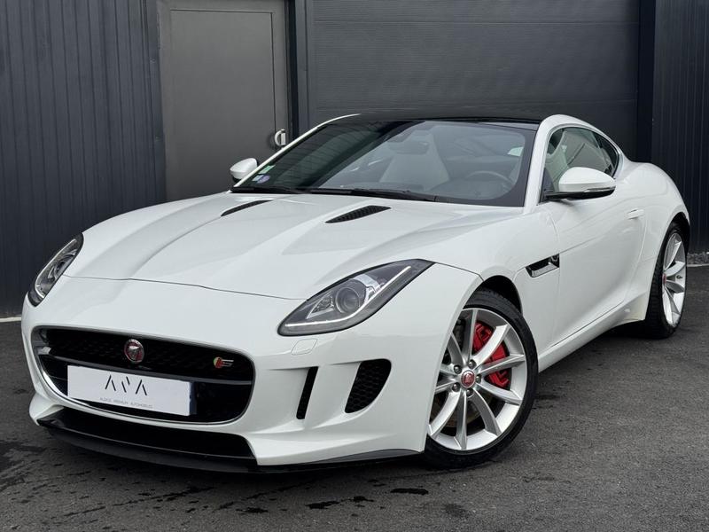Jaguar F-Type 3.0 V6 380ch s Toit Pano Meridian Pas de Malus