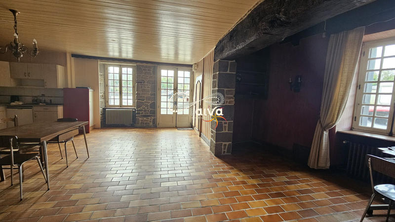 Maison ancienne - 166 m² - 8 pièces