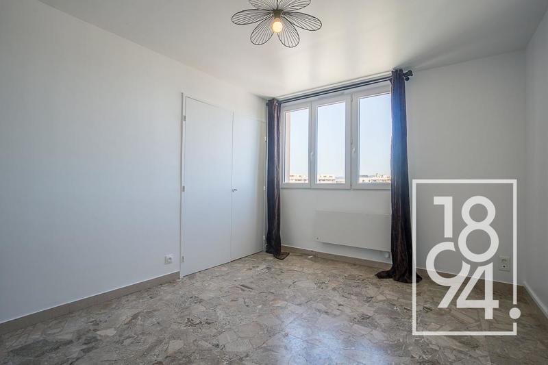 Studio - 21 m² - 1 pièce