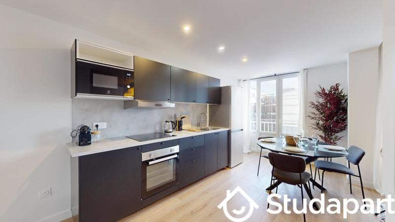 Chambre - 11 m² - 1 pièce