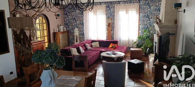 Maison - 378 m² - 10 pièces