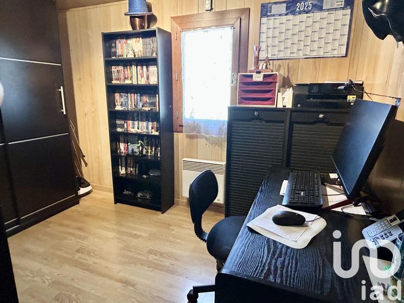 Maison - 14 000 m² - 4 pièces