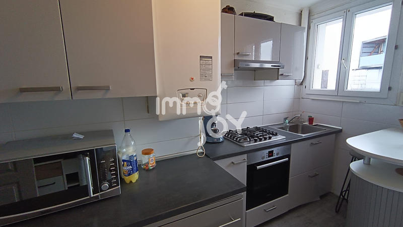 Appartement - 98 m² - 6 pièces