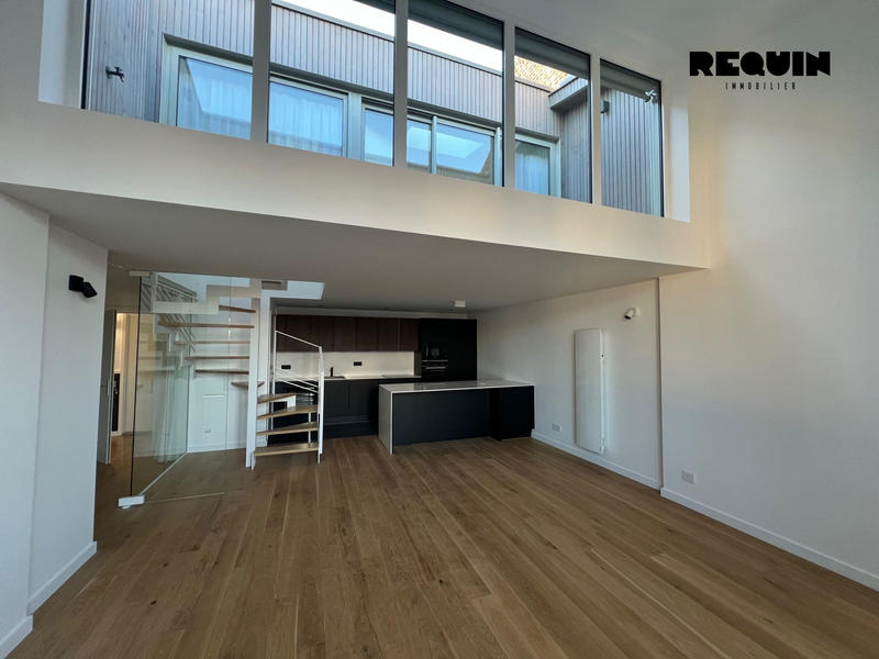 Appartement - 94 m² - 5 pièces