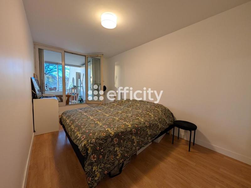 Appartement - 90 m² - 4 pièces