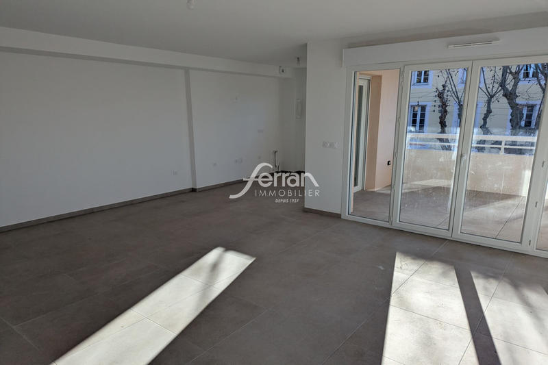 Appartement - 64 m² - 3 pièces