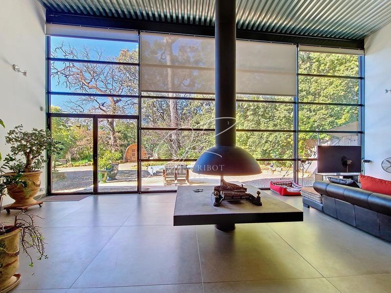 Château - 1 450 m² - 30 pièces