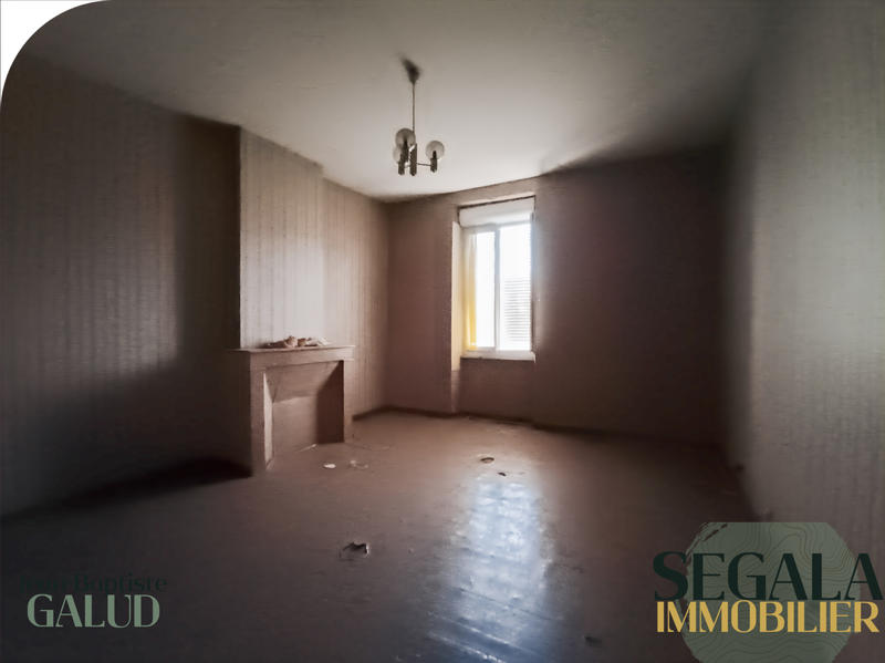 Maison - 220 m² - 8 pièces