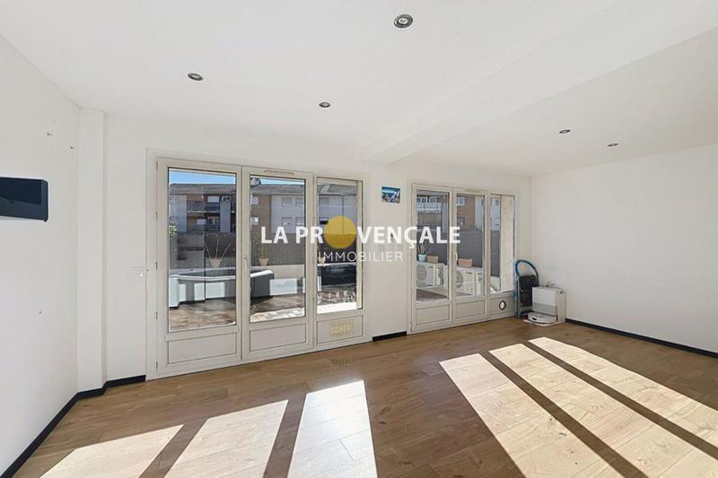 Appartement - 67 m² - 3 pièces