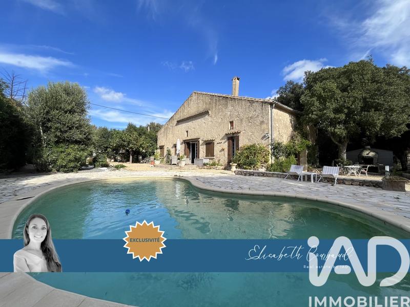 Maison - 211 m² - 6 pièces