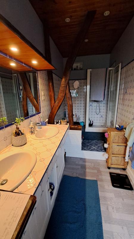 Maison - 202 m² - 6 pièces