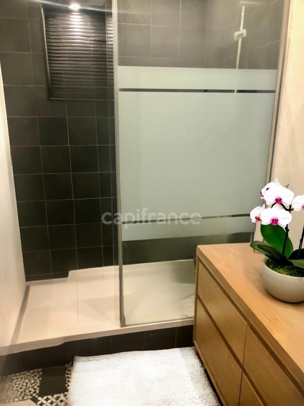 Appartement - 81 m² - 5 pièces