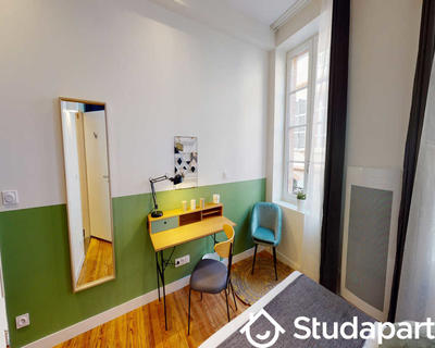 Chambre - 120 m² - 1 pièce