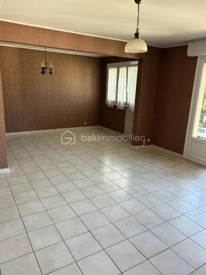 Appartement - 84 m² - 4 pièces