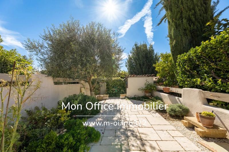 Maison - 98 m² - 4 pièces