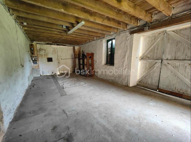 Maison - 400 m² - 6 pièces