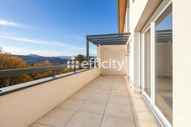 Appartement - 91 m² - 4 pièces